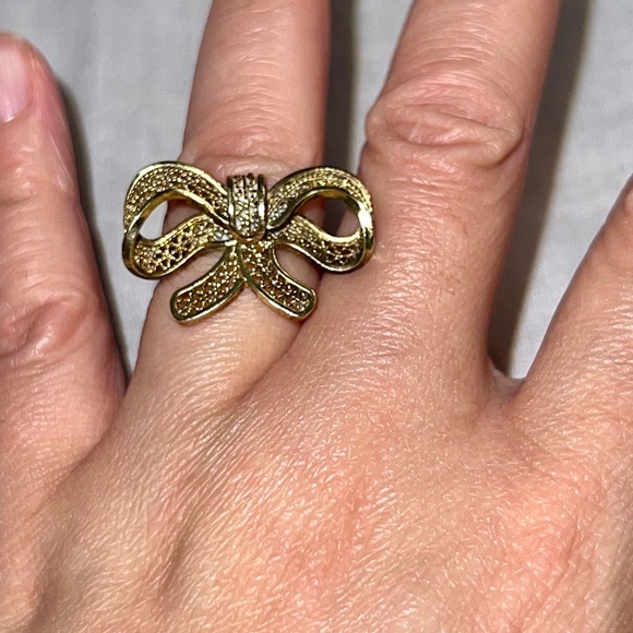Vintage Style Bow Ring - Picture 1 of 3